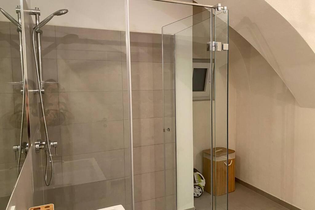 וינה Atelier - Apartment With Garden מראה חיצוני תמונה